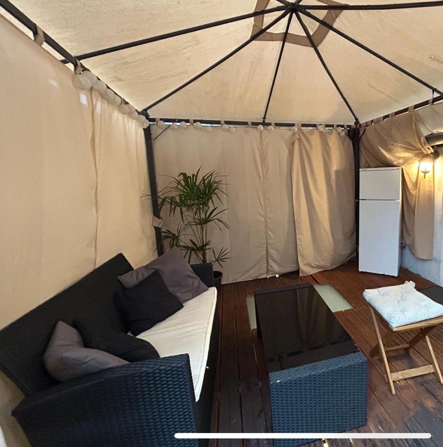 Ferienwohnung In Der Altstadt Fussgangerzone เทรียร์ ภายนอก รูปภาพ